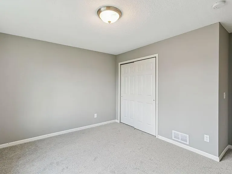12420 Bataan St NE — Photo 23