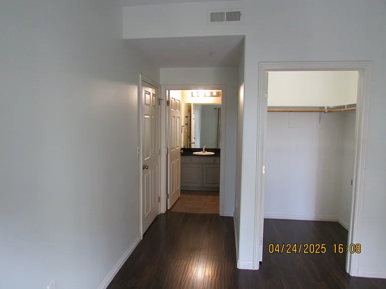 Master bedroom/walking closet and Bathroom