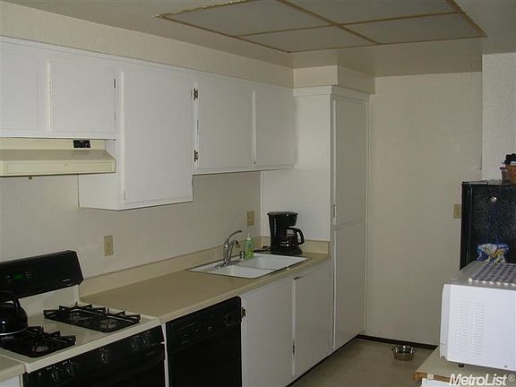4th image of 1709 Laehr Dr