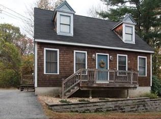 14 Lakeside Ter, Amesbury, MA 01913