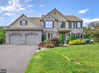 146 Pleasant Valley Rd, East Earl, PA 17519