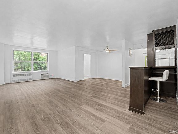 2nd image of 2661-63 Marion Avenue #2B