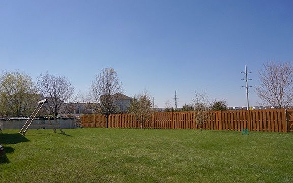 4th image of 9761 Longfield Dr