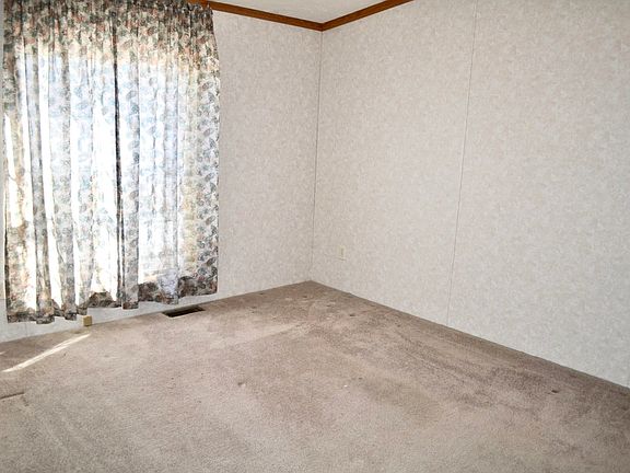 4th image of 13359 Denver Dr