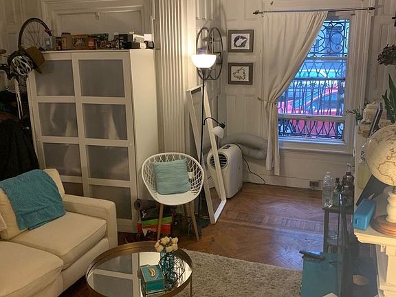 3rd image of 315 W 92nd St APT 1S