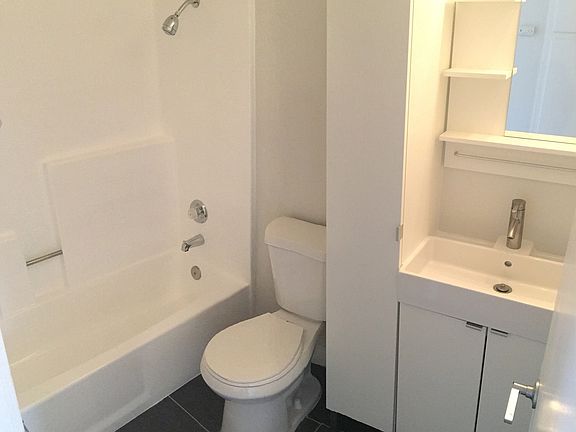 5th image of 260 S Avenue 55 APT I