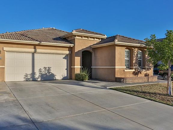 2nd image of 22450 Witchhazel Ave