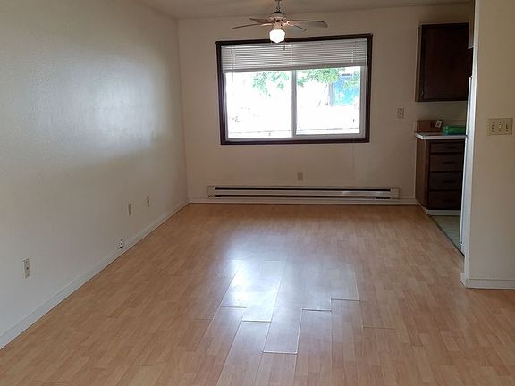3rd image of 217 W Magnolia St APT C