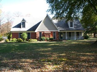 2287 Country Club Rd, Senatobia, MS 38668