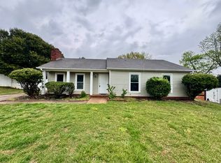 6738 Old Meadow Rd, Charlotte, NC 28227