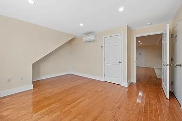 Rented by Houlihan Parnes Properties