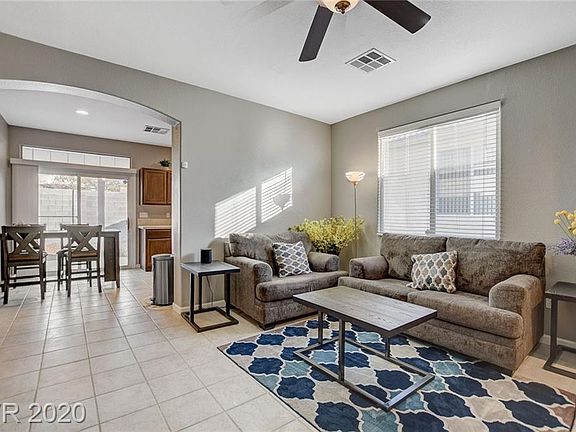 4th image of 7256 Twin Maples Ct