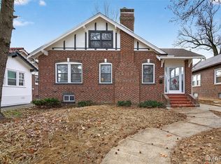 7622 Springdale Dr, Saint Louis, MO 63121