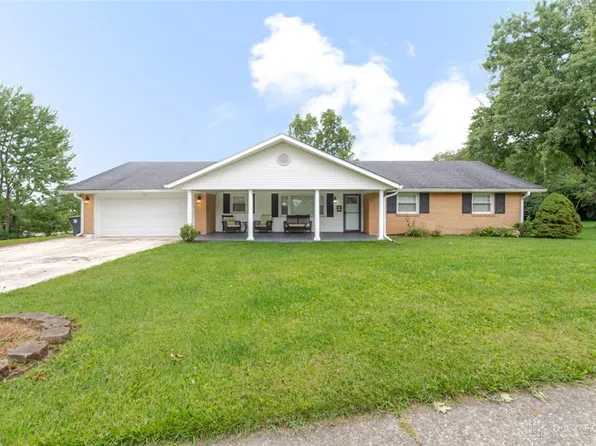 20 Bristol Dr, Dayton, OH 45458
