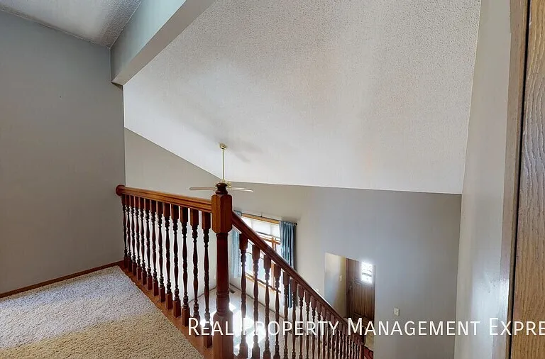 4712 E Blazewood Dr — Photo 16