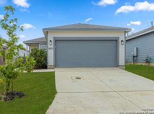 3833 Ivy Path St, Hedwig, TX 78152