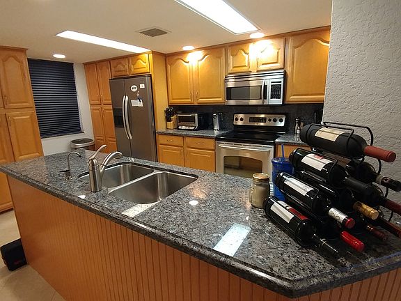 3rd image of 680 Tennis Club Dr APT 306