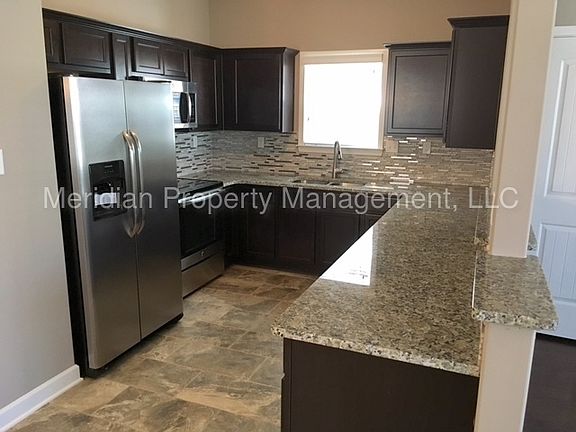 3rd image of 7558 Glenlaurel Way