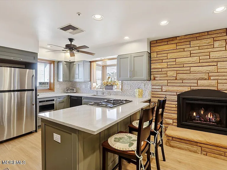 8 Ortley Ave — Photo 18
