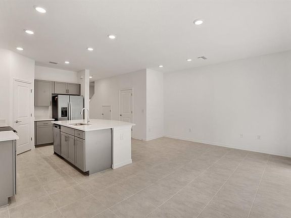 5th image of 2151 Hallier Cv