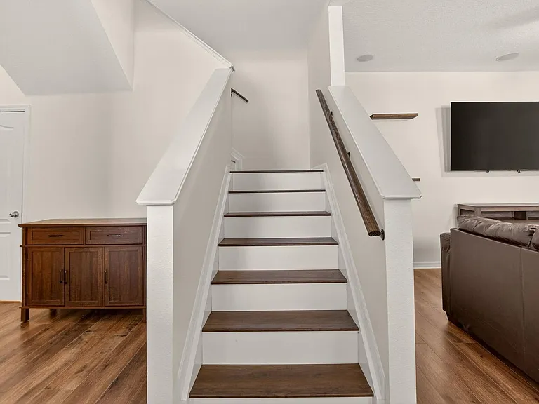 714 Ashentree Dr — Photo 20