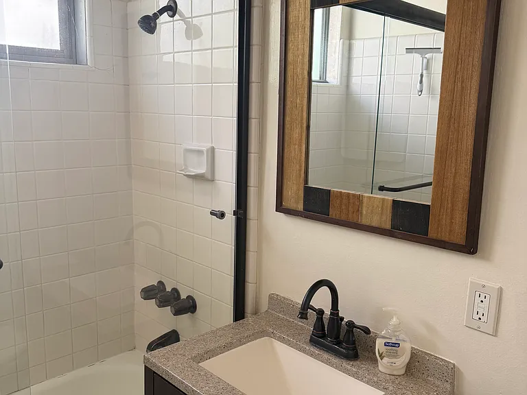 6251 Milton Ave #C — Photo 10
