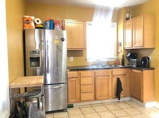 198 Smith St, Cranston, RI 02905