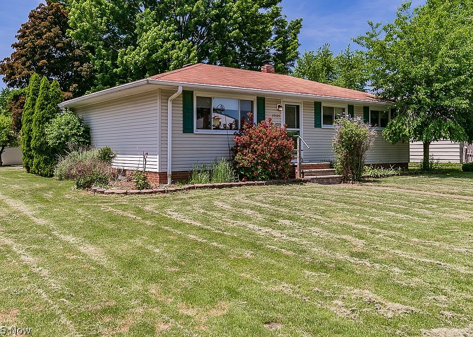 1st image of 35325 Grovewood Ave