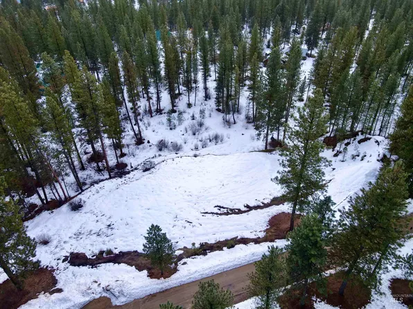 22 Tamarack Rd, Idaho City, ID 83631