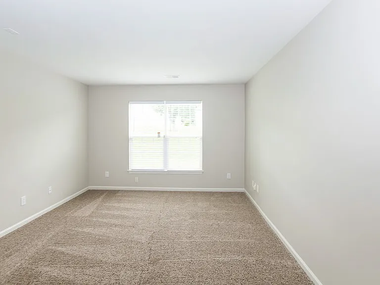 9109 Munsing Dr — Photo 10