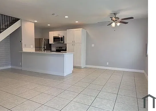 1 bed, 840 sqft, $1,300 — Photo 4