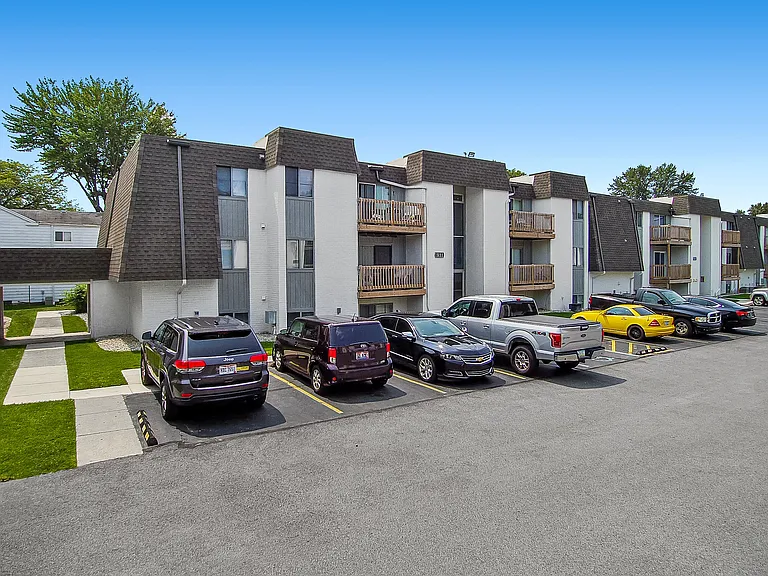 Secor Flats — Photo 24