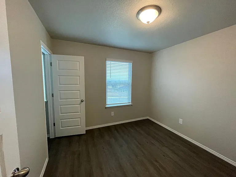 13014 Candace Way — Photo 8