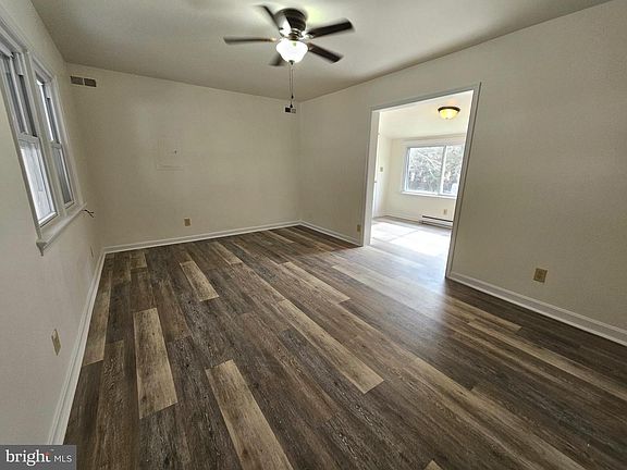 3rd image of 11790 Lee Hwy #2B