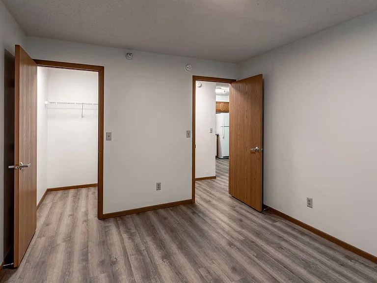 Dove Tree Apartments — Photo 8