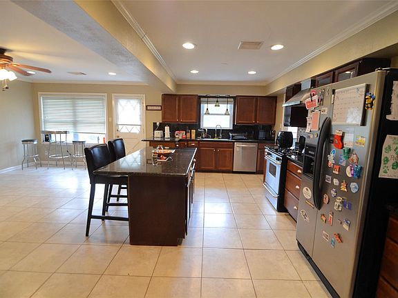 5th image of 5215 Sanford Rd