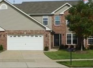 1263 Castle Gate Dr, Saint Louis, MO 63132