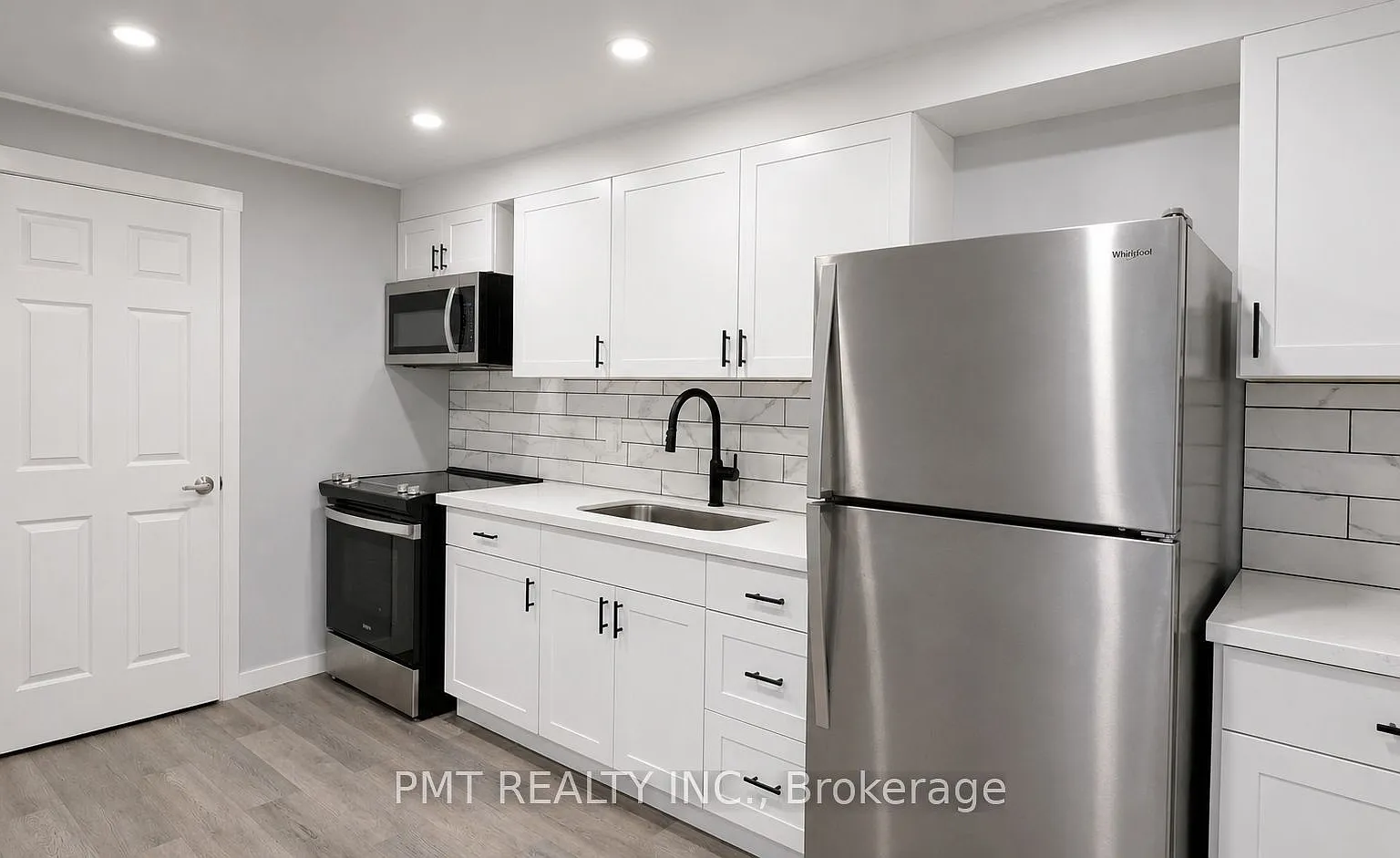 3 bed, $2,050 — Photo 4