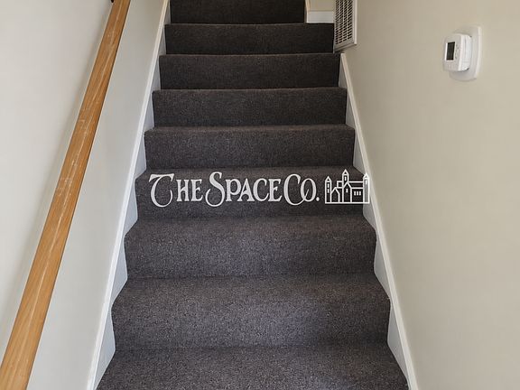2nd image of 1552 Evergreen St APT B