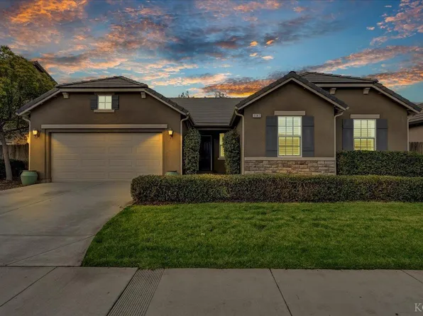 1147 Golf Ave, Lemoore, CA 93245