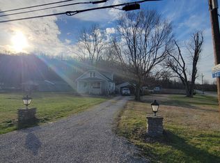 2801 Blevins Gap Rd, Louisville, KY 40272