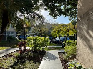 8333 Lake Dr APT 101, Doral, FL 33166