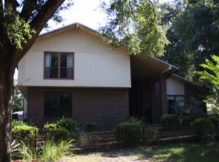 3951 Lochlaurel Dr, Jacksonville, FL 32277