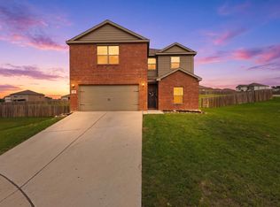 104 Saloon Cv W, Newark, TX 76071
