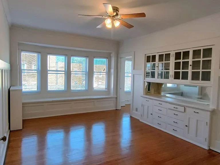 2518 N Farwell Ave — Photo 19