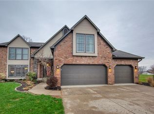 1813 W Deer Xing, Pendleton, IN 46064