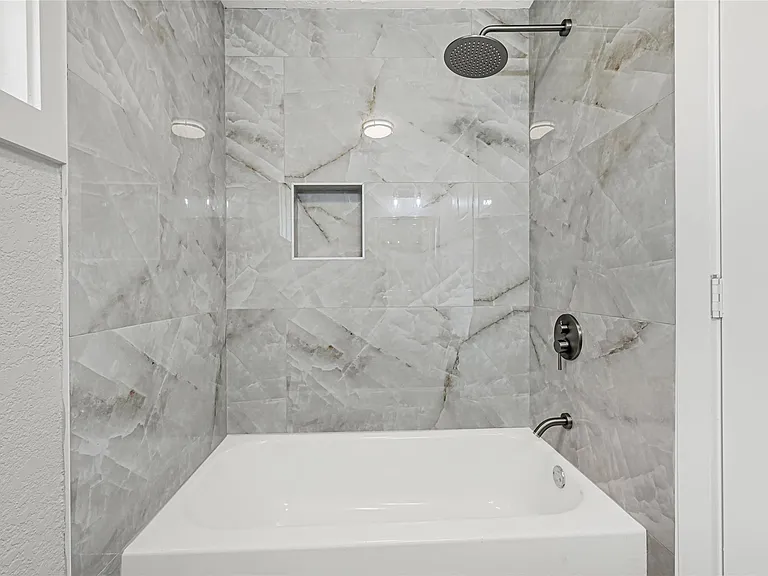 15322 Bedford Glen Dr — Photo 14