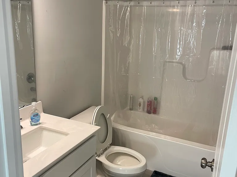 2443 Kasota Ln — Photo 3