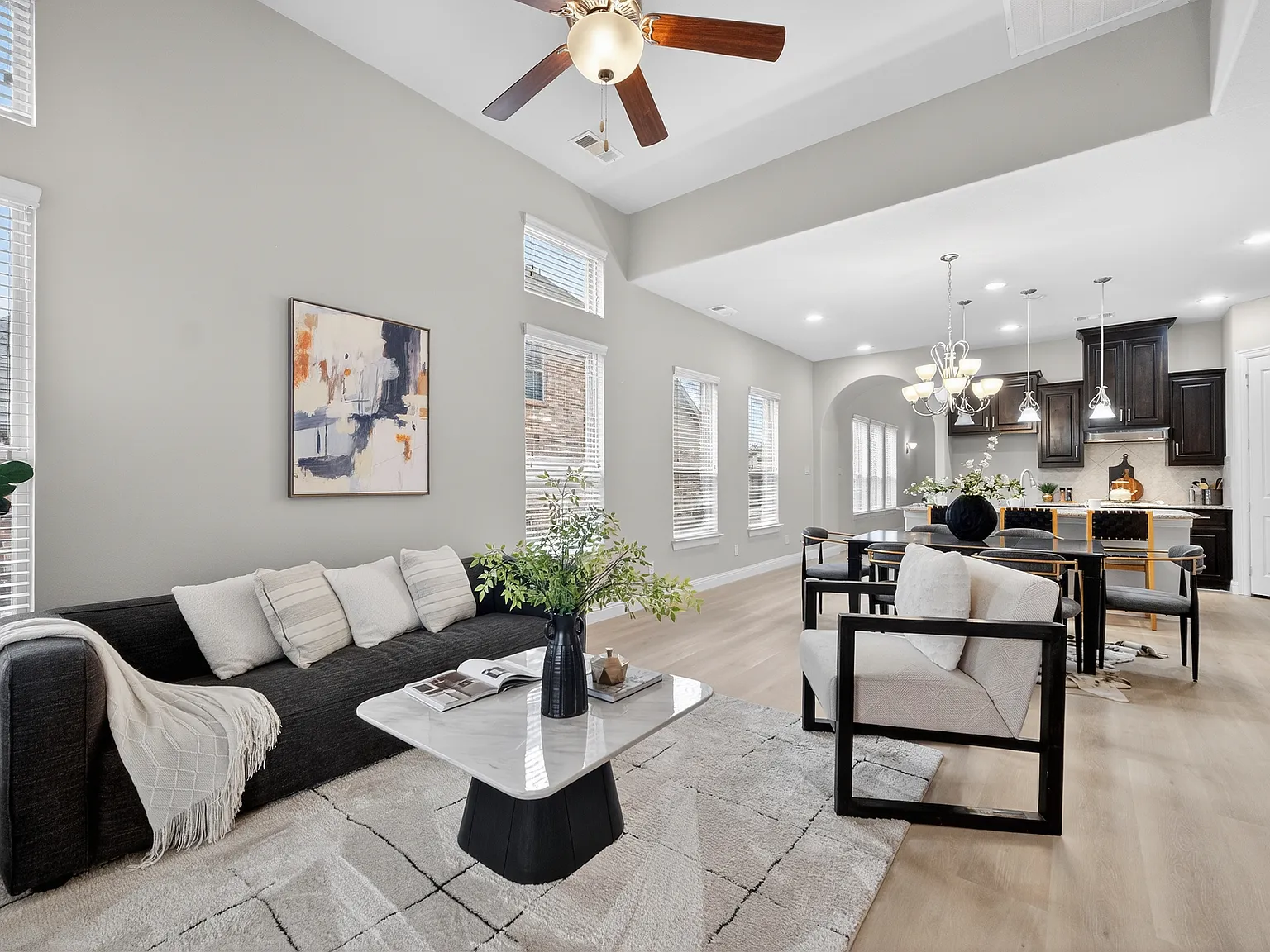 3 bed, 2704 sqft, $2,900 — Photo 2