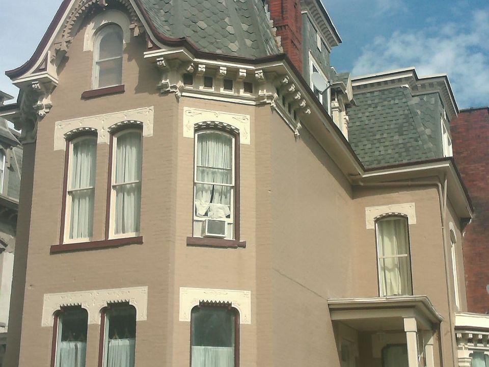 1st image of 77 Linwood Ave APT 2